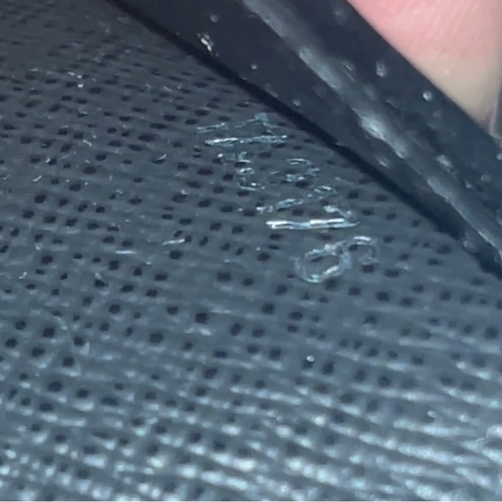 GENUINE LOUIS VUITTON Black Taiga Long Wallet TA3176 - Picture 14 of 14